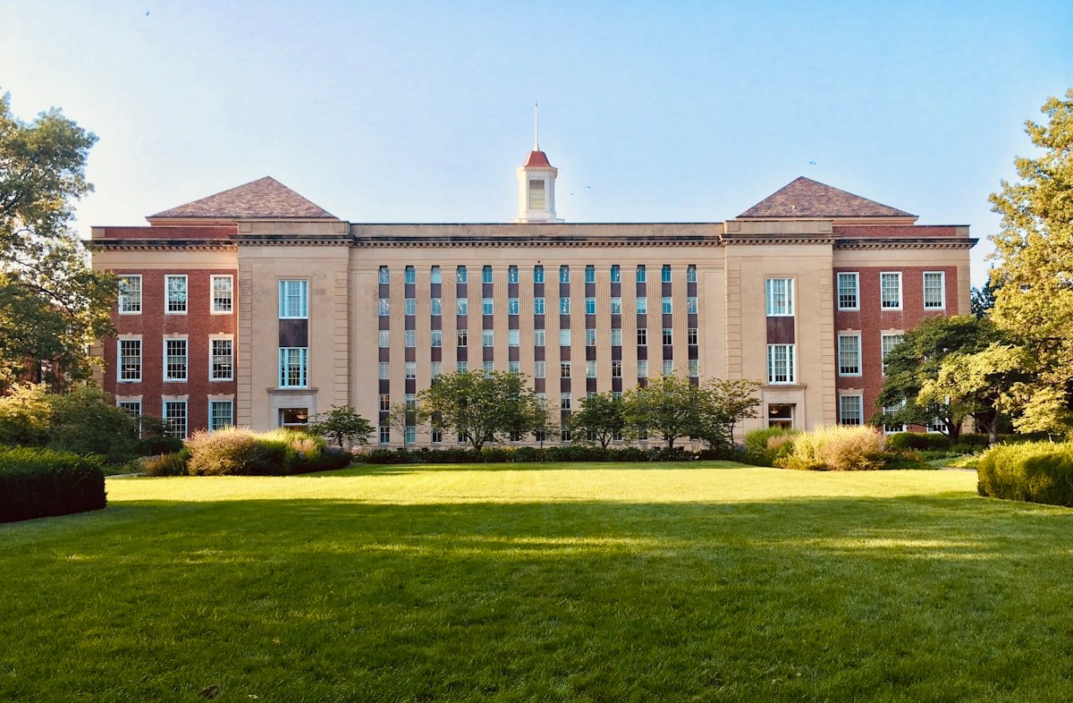 About Campus Oraa